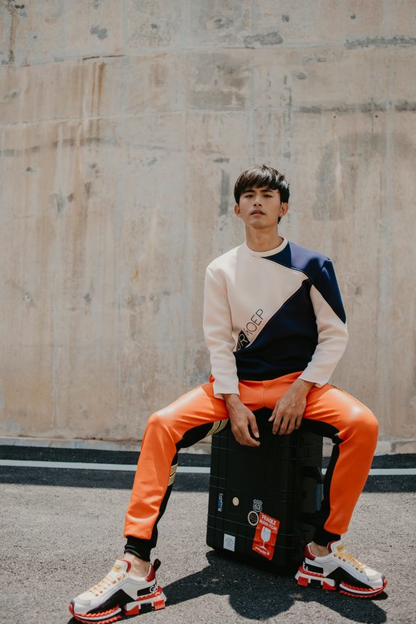 Geometry Duo Colour Jumper (Beige with blue)